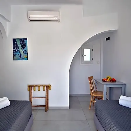 Akrotiri 3*
